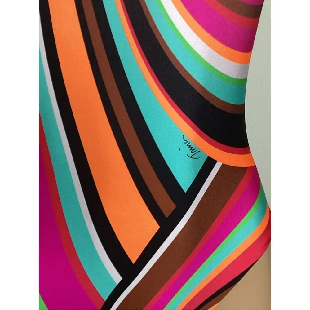 New. Trina Turk plunge reversible swimsuit. 14. Retails $172